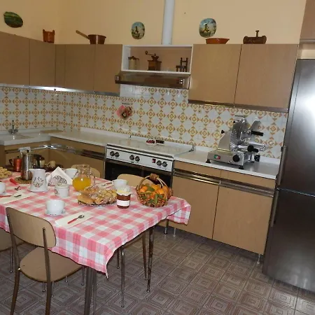Casa Emilio Bed & Breakfast