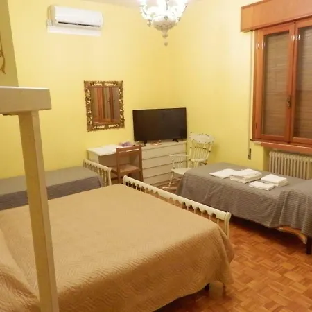 فندق مبيت وإفطار Casa Emilio